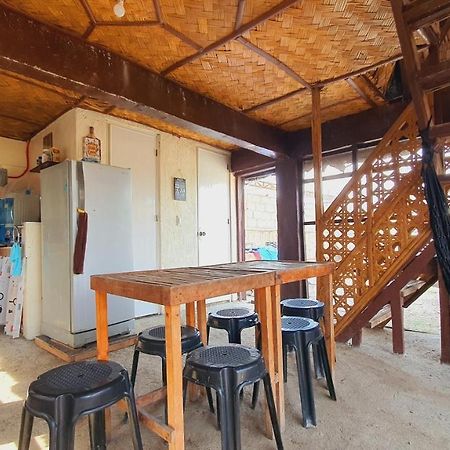 Calatagan'S Bahay Kubo - With Beach Access 외부 사진